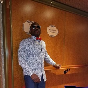 Meet your Posher, Robert